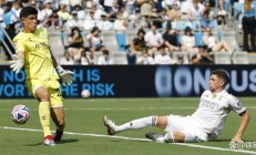 熊猫直播平台-皇马门神连续扑出关键射门，助球队夺冠的简单介绍