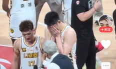 熊猫直播官网-大比分领先，球员淡定面对困境