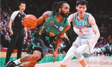 熊猫直播官网-雄鹰队全队发挥稳定，主场战胜对手领先积分榜的简单介绍