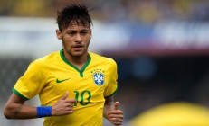 熊猫直播tv-颠覆秩序，红牛二队逆袭梅奔，塞恩斯皇帝级掌控全场