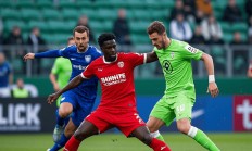 熊猫直播官网-关于弗赖堡中场因伤缺席，球队实力受损的信息