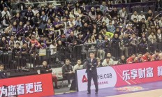 熊猫直播平台-北控队主场大胜，全队表现出色稳居排行榜前列