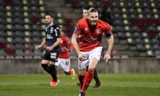 熊猫直播平台-里昂球员伤愈复出，主教练感到放心