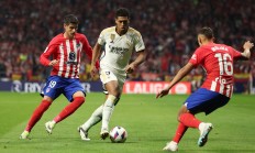 熊猫直播-马竞客场战平巴塞罗那，梅西制造点球的简单介绍