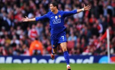 熊猫体育官方-时空逆转！库里身披公牛战袍绝杀湖人