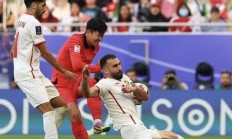 熊猫体育-国足全队合力战胜对手，晋级国际赛决赛