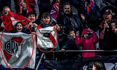 熊猫直播-西甲传奇中场因伤退出球队，令球迷不舍的简单介绍