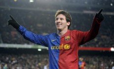 熊猫体育官方-绿茵与硬木的对话，平行宇宙中的双重奏