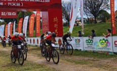 熊猫直播tv-自行车男子个人追逐赛：韦健飙速夺冠