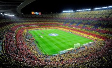 熊猫直播官网-新王加冕！哈弗茨帽子戏法改写历史，里昂友谊赛大胜加拿大