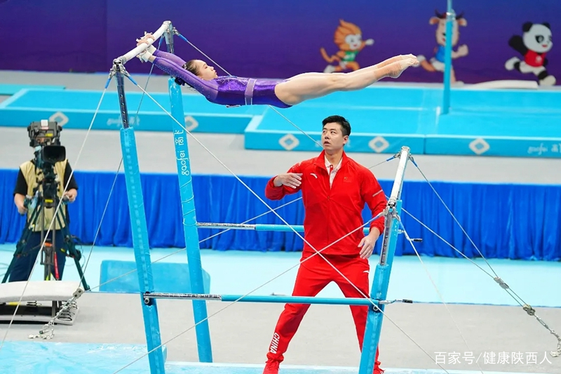 俄罗斯女子体操团体黄金战，成功摘金的简单介绍