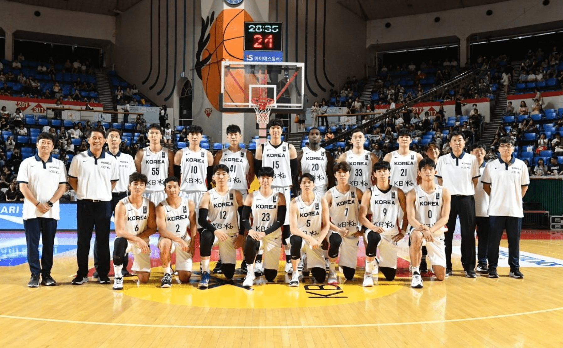奥运会篮球比赛场馆改建落成庆典