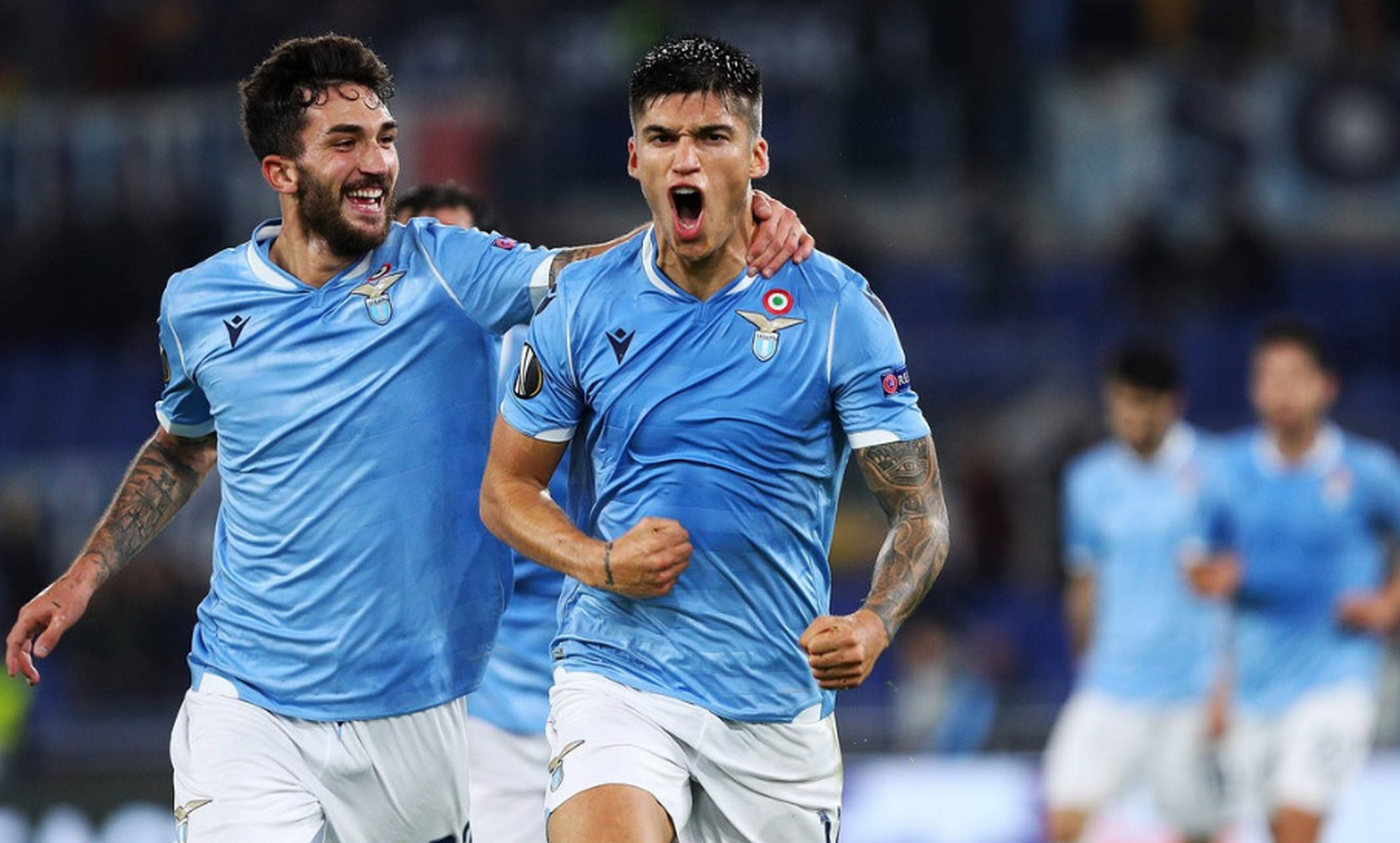 意甲联赛激烈角逐，球风优美