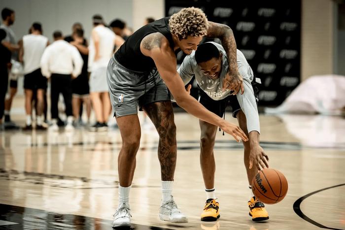 马刺队众将获得休息,备战下一场比赛的简单介绍 马刺队众将获得休息,备战下一场比赛的简单介绍