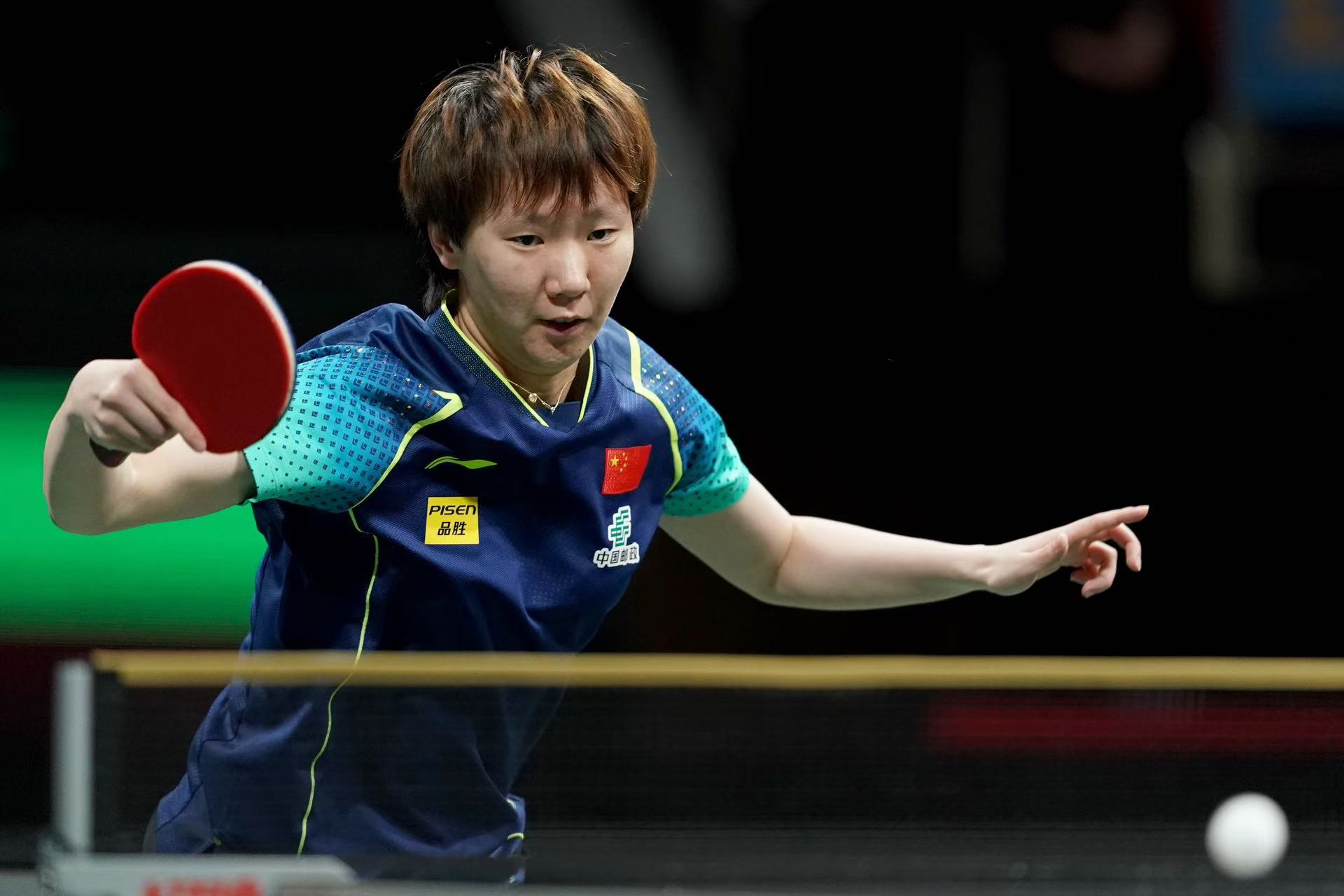 罗马尼亚队打入制胜球，晋级实现