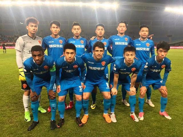 大连超越客场惨败，保级压力增大