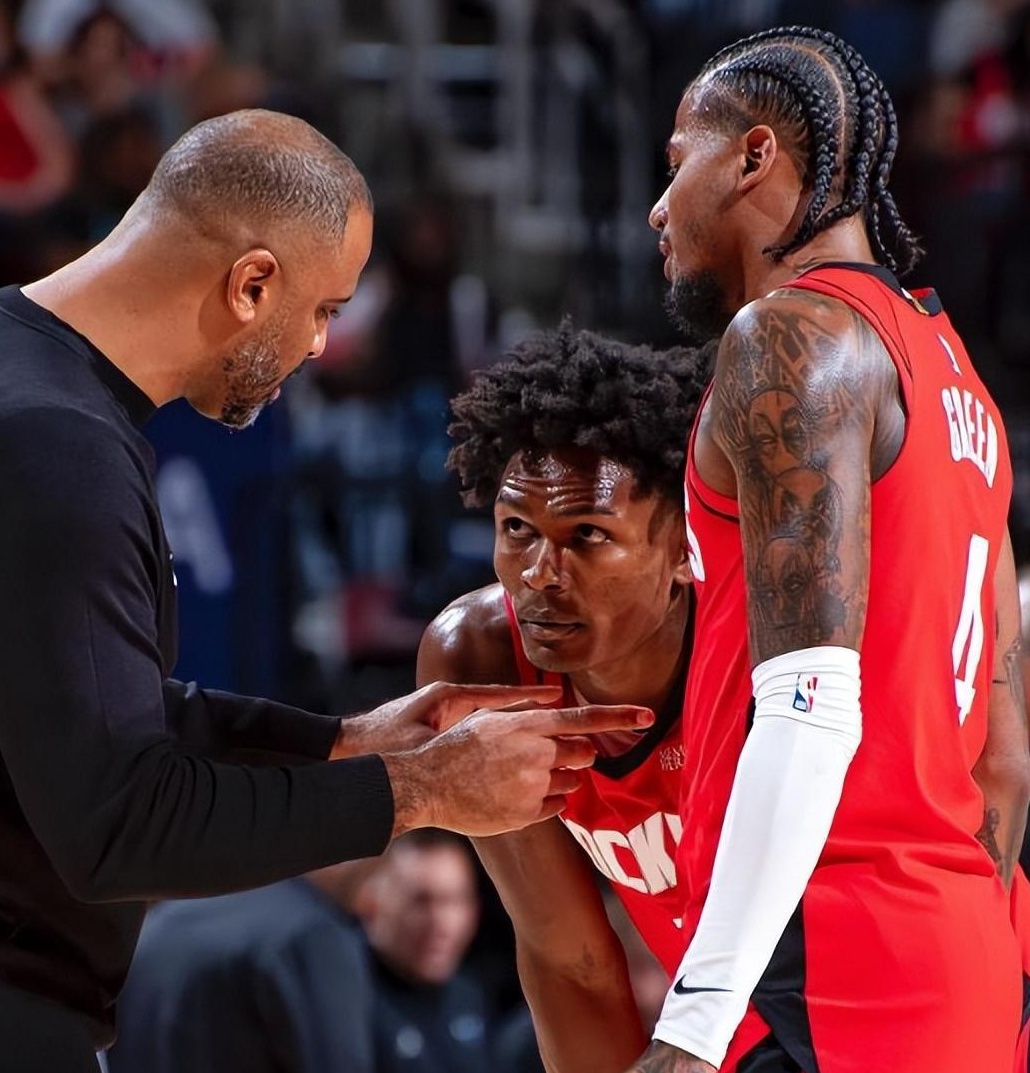 火箭小胜老鹰，保罗霸气发挥全场砍下30+9