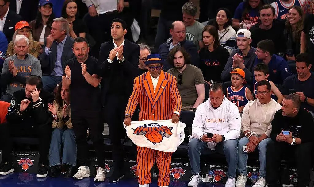 尼克斯客场取得和照克戏 尼克斯客场取得和照克戏