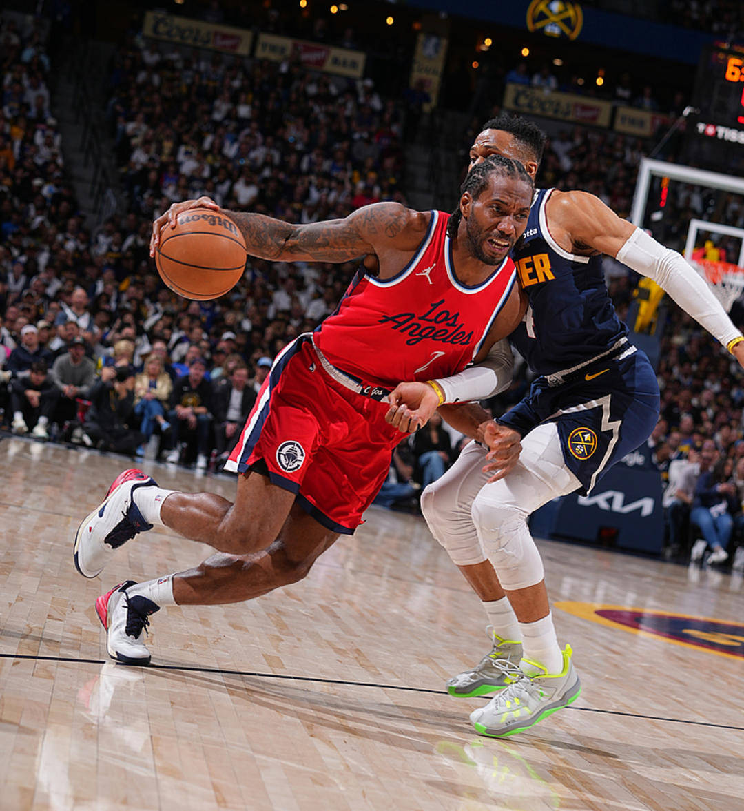 关于快船再夺胜爵士，队员合作愈加默契的信息