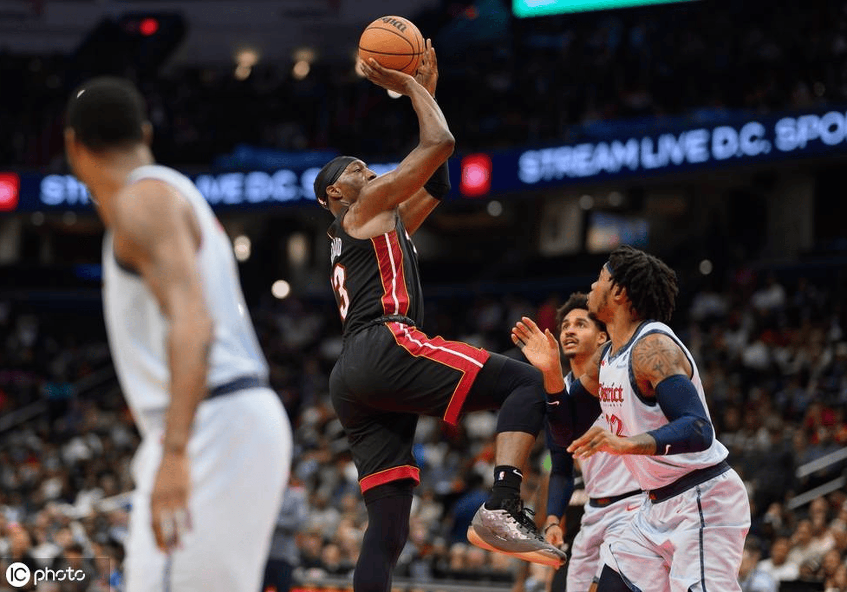 热火主场大胜雷霆,取得连胜 热火主场大胜雷霆,取得连胜