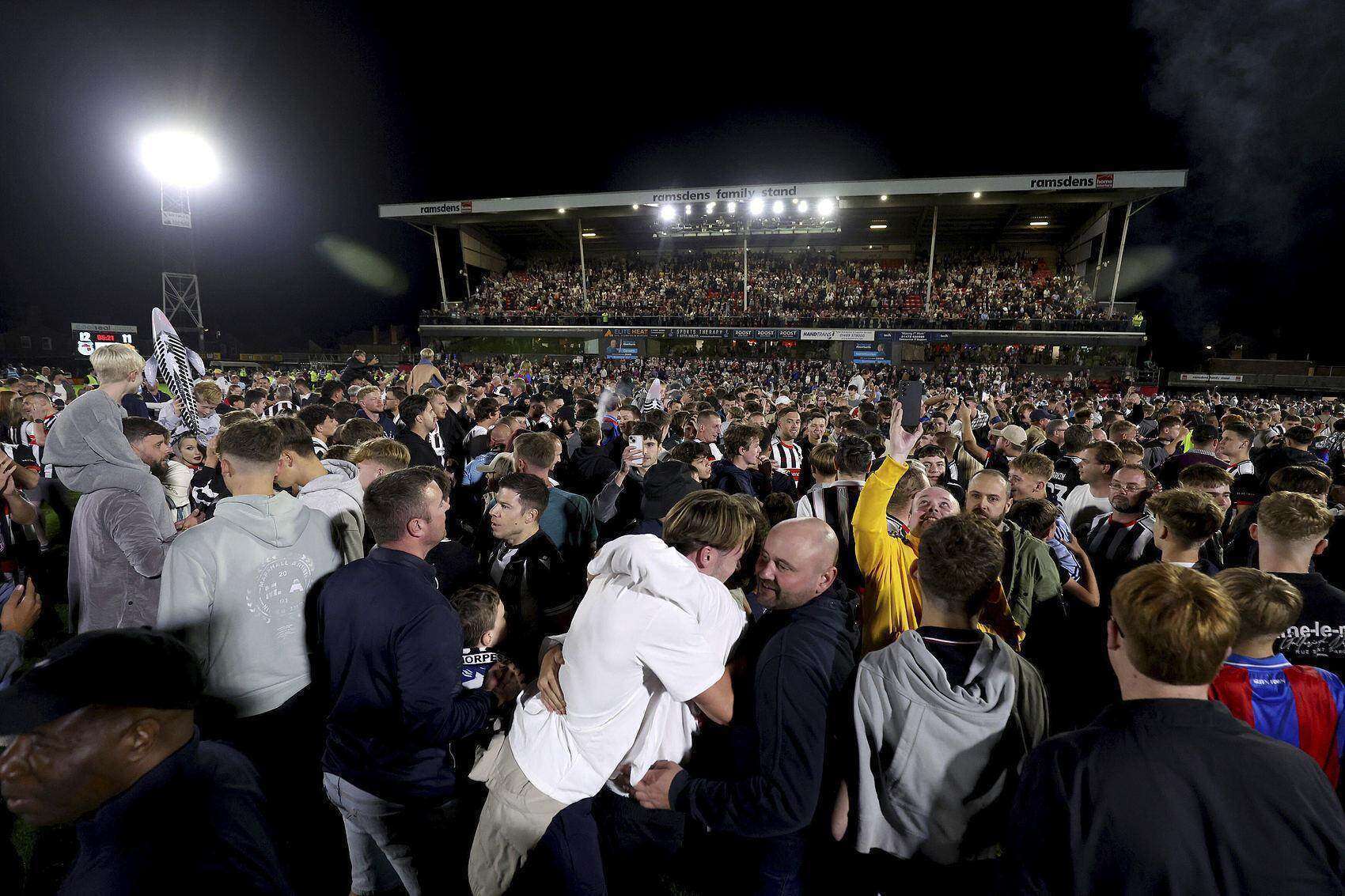 曼联淘汰皇家马德里！索尔斯克亚赞扬球员士气