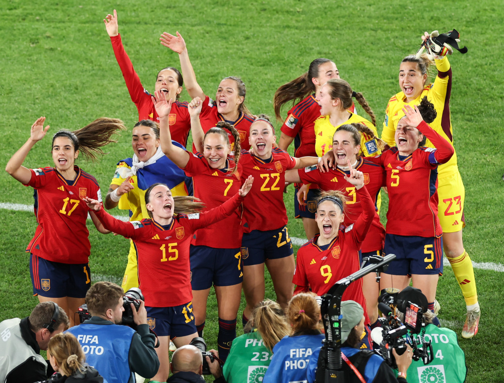 乌克兰女足队在比赛中击败对手