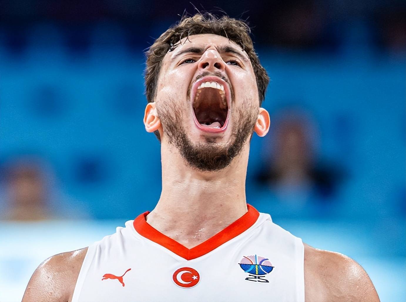 实力不凡!芬兰选手凭借过人能力轻松夺魁 实力不凡!芬兰选手凭借过人能力轻松夺魁