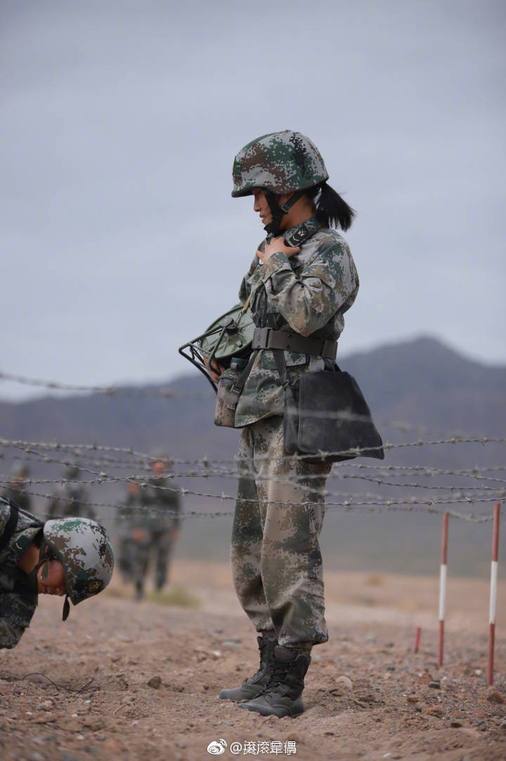 激情碰撞中球员亮剑,展现巅峰实力 激情碰撞中球员亮剑,展现巅峰实力