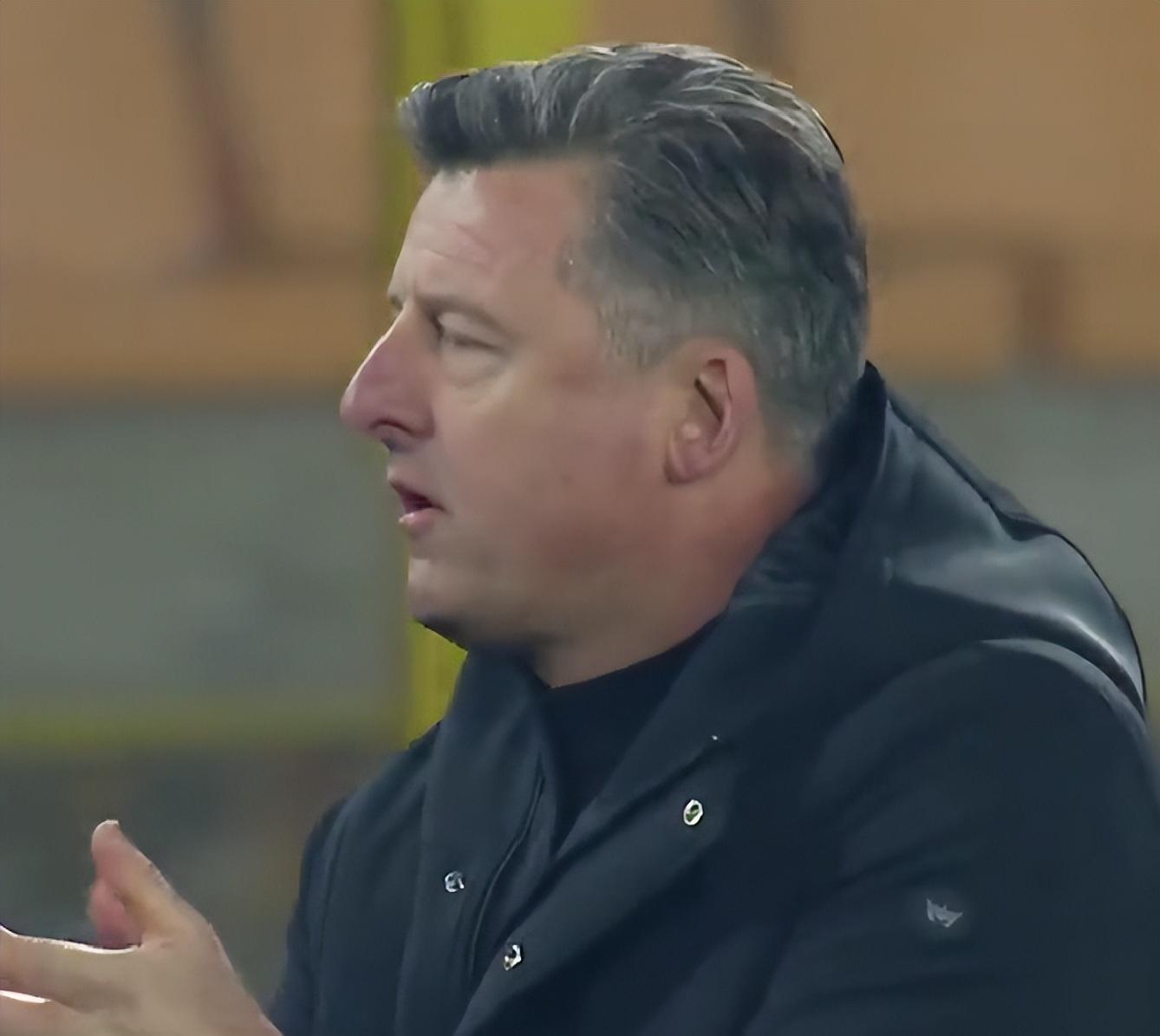 乌迪内斯队在比赛中获得关键胜利 乌迪内斯队在比赛中获得关键胜利