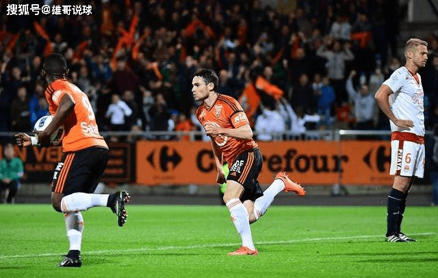 罗尼主导波尔多大胜特鲁瓦,全队掌握赛场主动 罗尼主导波尔多大胜特鲁瓦,全队掌握赛场主动