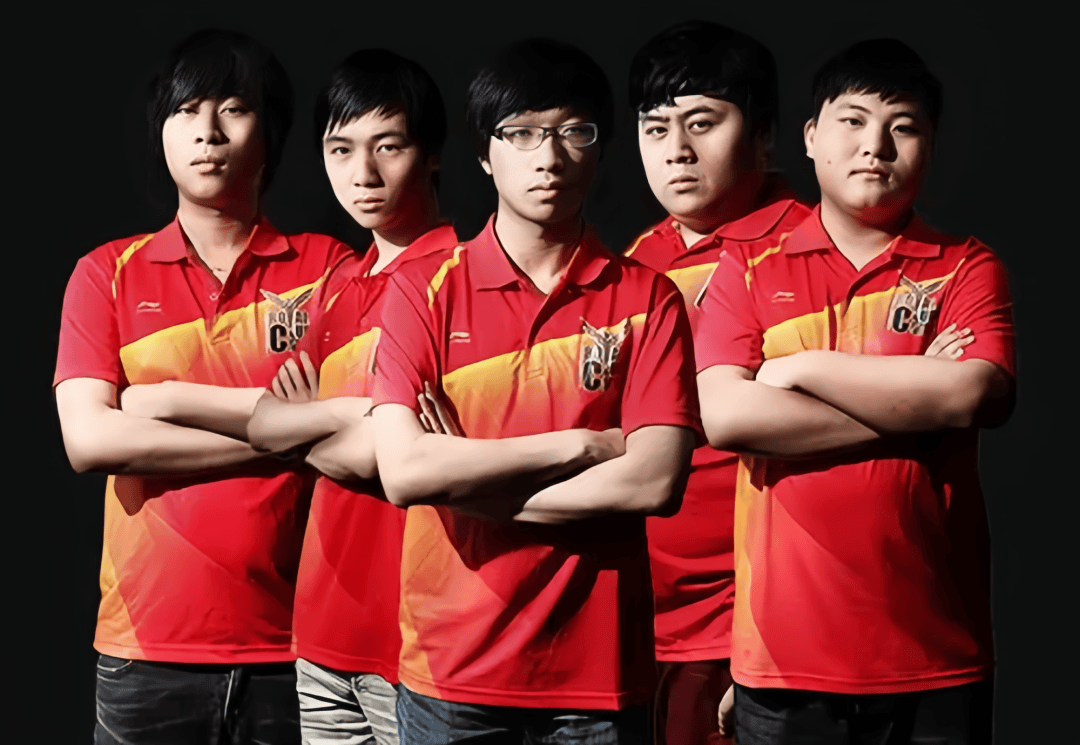 包含全华班球队表现抢眼，联赛风云变幻莫测的词条