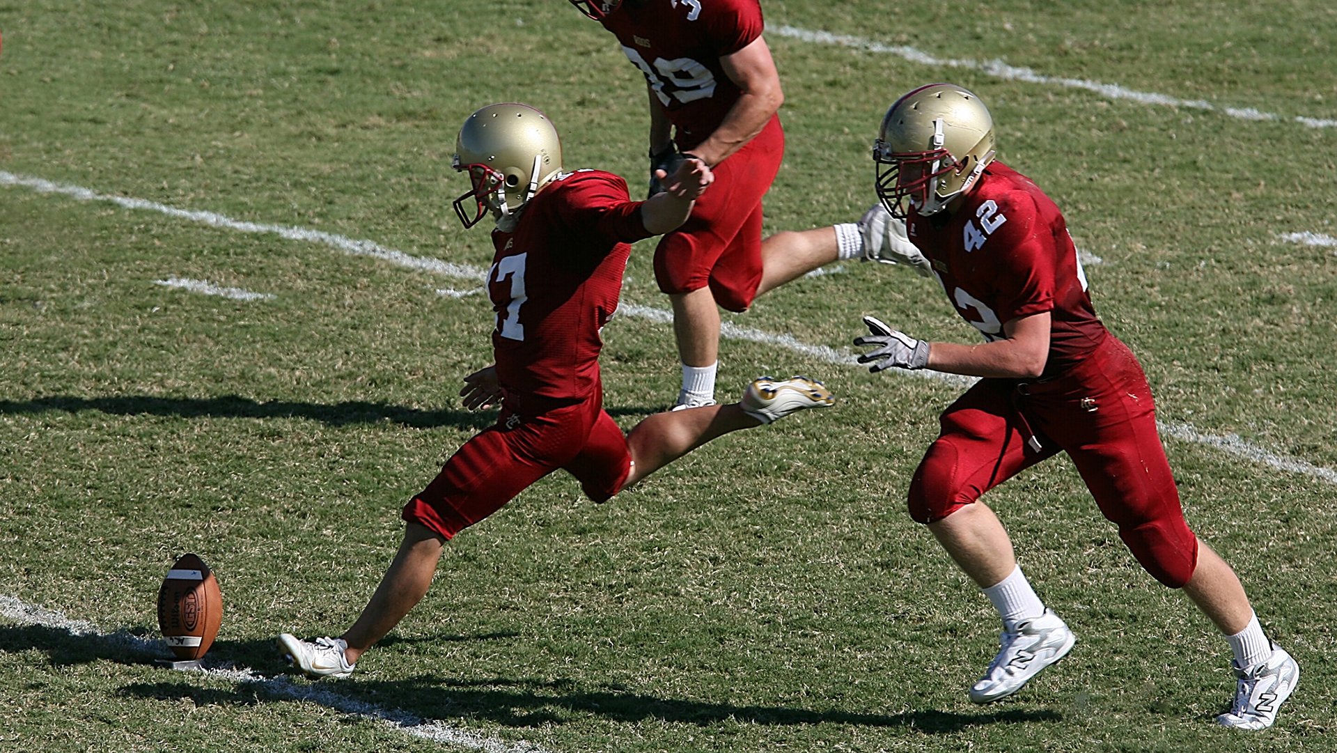 唯一性的体育之夜，当国家德比遇见利拉德的完美评分