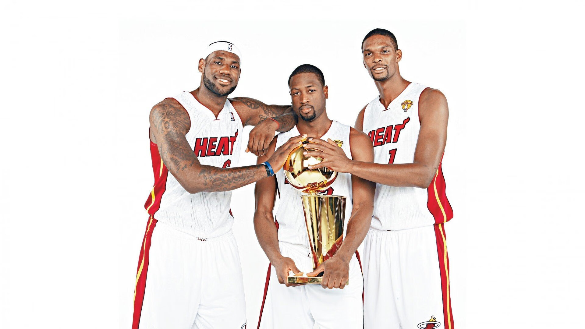 新王加冕！哈弗茨帽子戏法改写历史，里昂友谊赛大胜加拿大