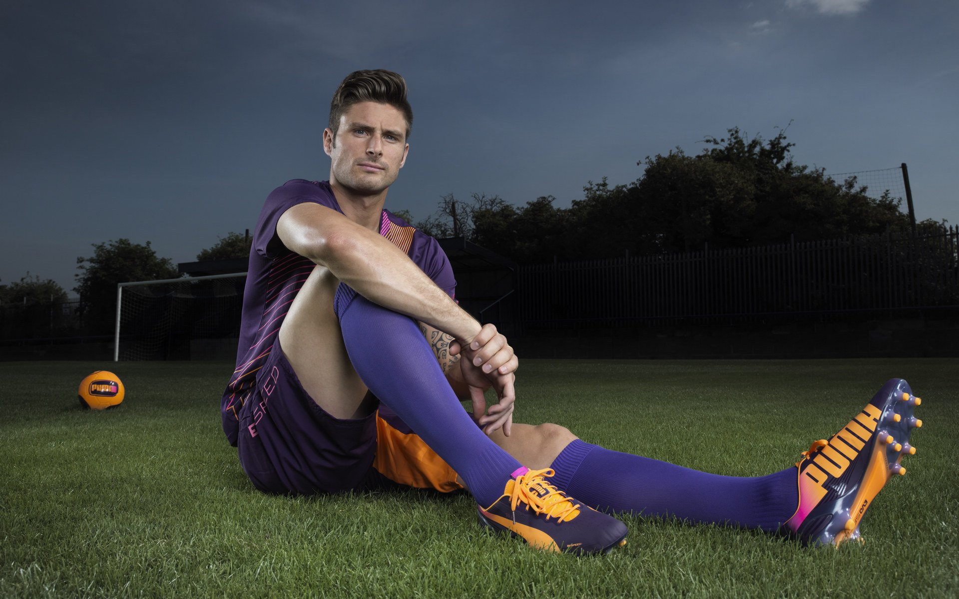 孤胆成军,霍勒迪的逆转之炬,焚尽太阳不败金身